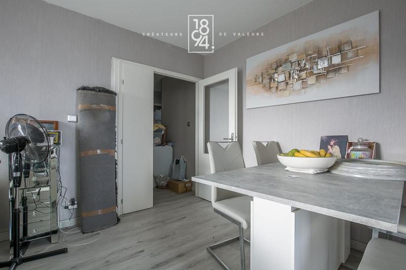 Appartement - 84 m² - 4 pièces