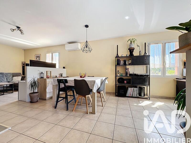 Maison - 104 m² - 5 pièces