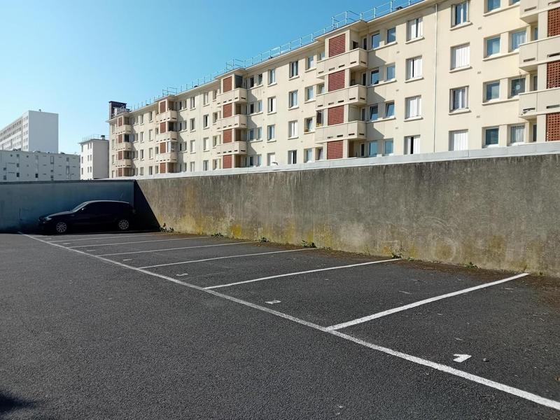 Parking - 15 m²