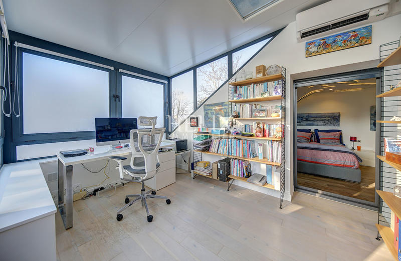 Maison - 236 m² - 9 pièces