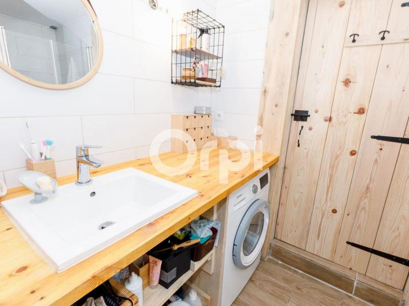 Maison - 250 m² - 6 pièces