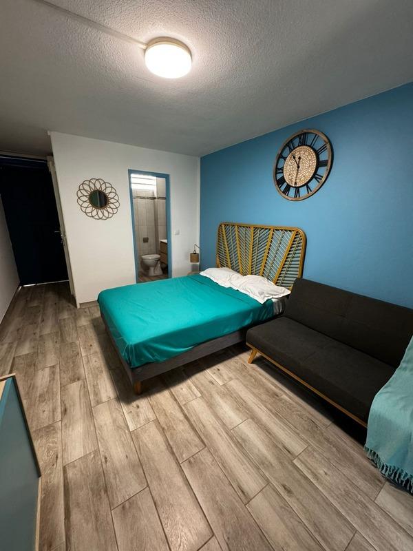 Studio - 25 m² - 1 pièce