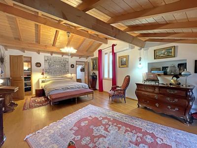 Maison de village - 285 m² - 8 pièces