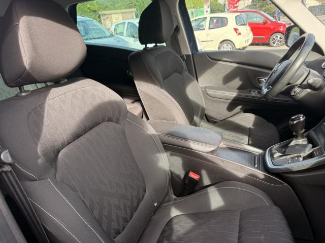 Renault Scénic IV TCe 140 Fap Limited