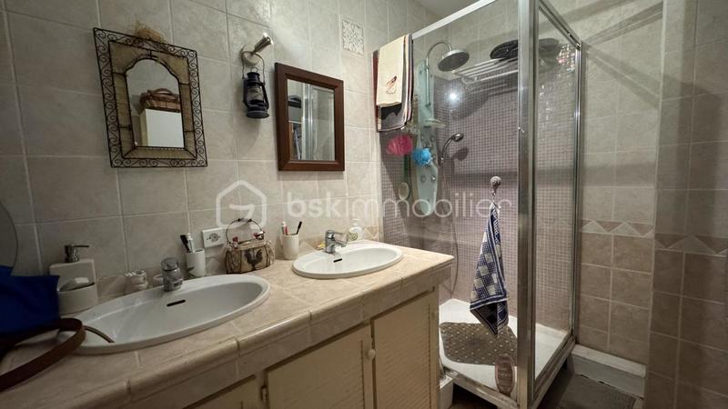 Appartement - 75 m² - 3 pièces