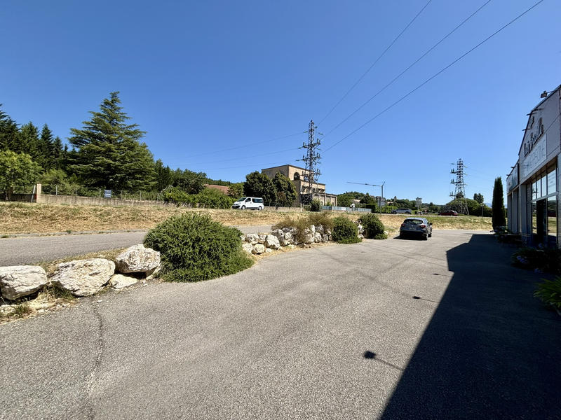 Local commercial - 206 m²