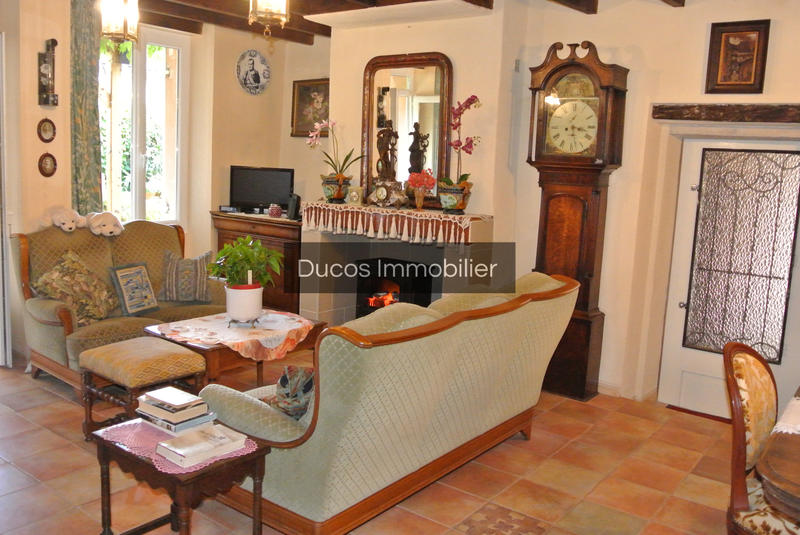 Maison - 210 m² - 9 pièces