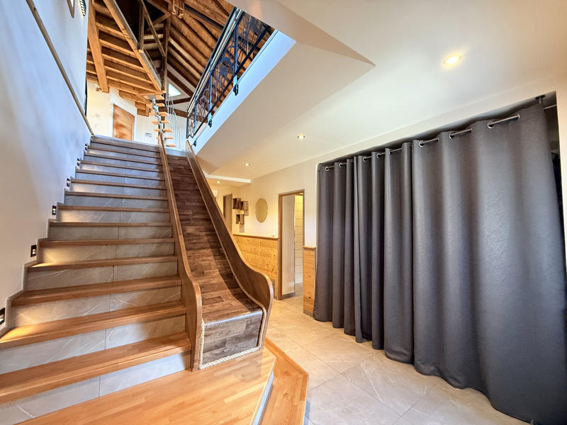 Maison - 185 m² - 5 pièces