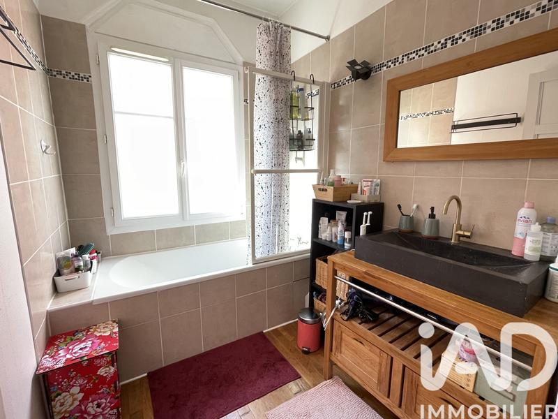 Maison - 84 m² - 3 pièces