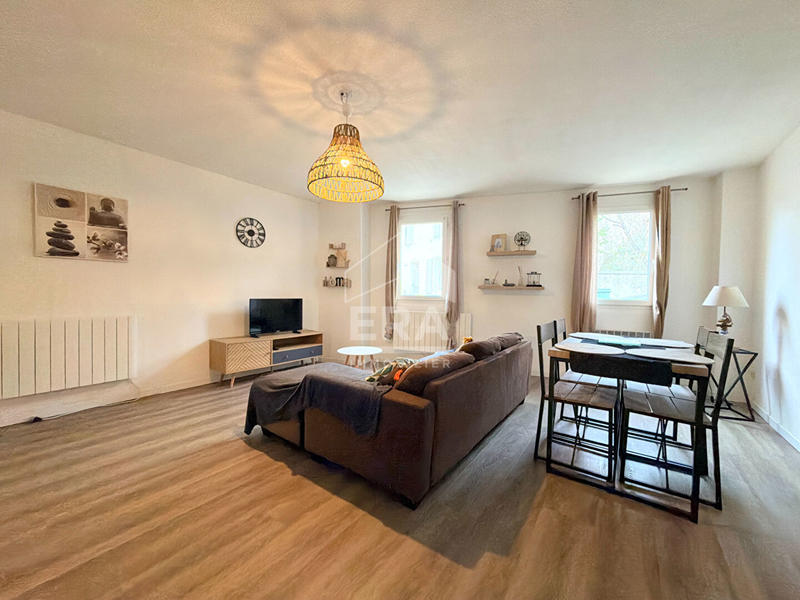 Appartement - 83 m² - 4 pièces