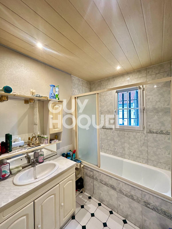 Maison - 91 m² - 5 pièces