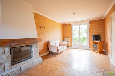 Maison traditionnelle - 140 m² - 6 pièces