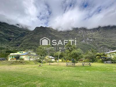 Maison - 640 m² - 22 pièces