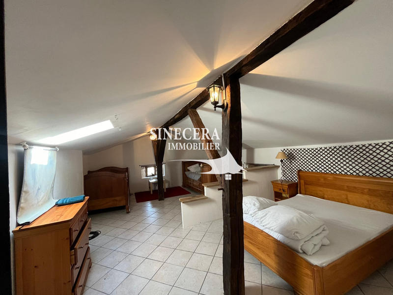 Maison - 200 m² - 5 pièces