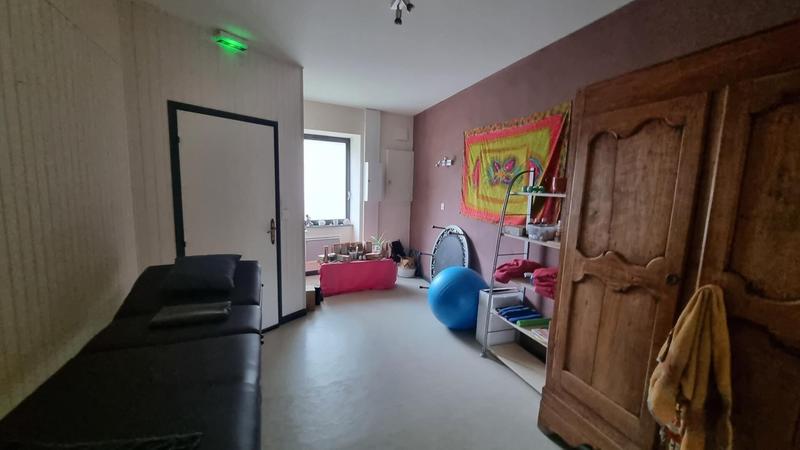 Maison - 170 m² - 8 pièces