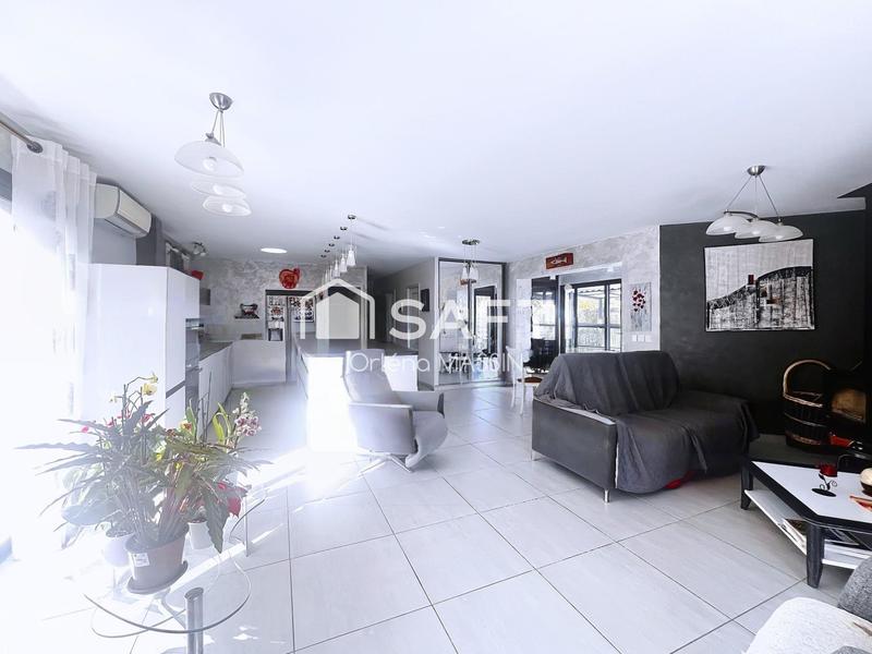 Maison - 420 m² - 10 pièces