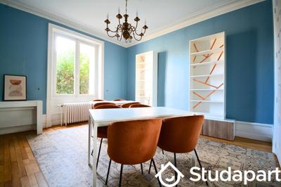 Chambre - 13 m² - 1 pièce