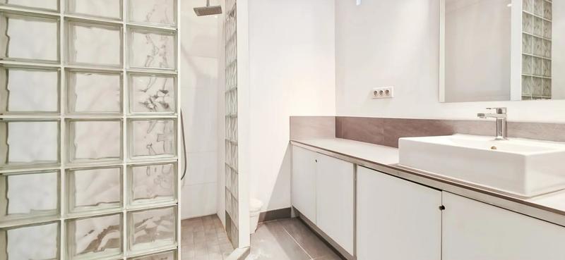 Appartement - 99 m² - 4 pièces