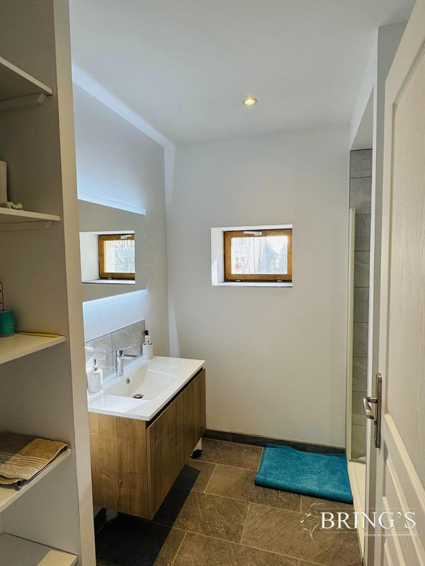 Maison - 161 m² - 6 pièces