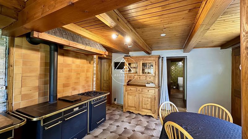 Châlet - 152 m² - 5 pièces