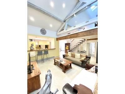 Appartement - 123 m² - 5 pièces