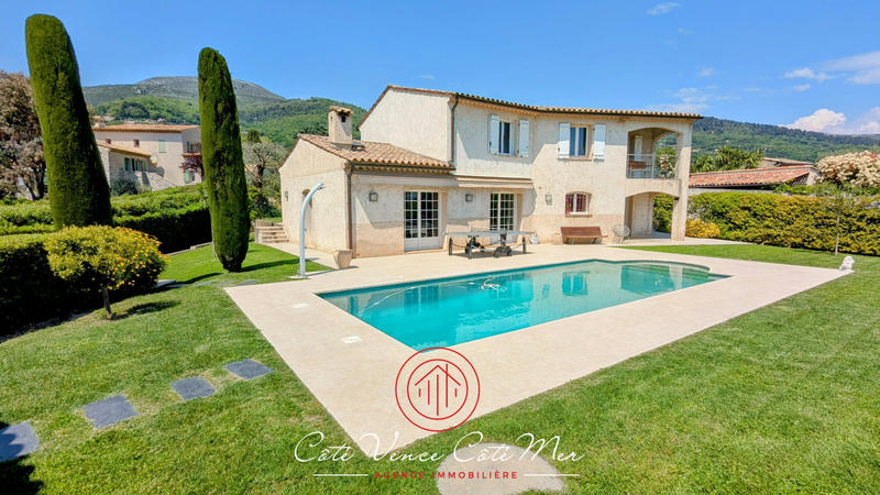 Maison - 181 m² - 5 pièces