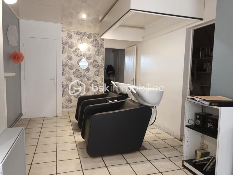 Beauté / Bien-être - 82 m²