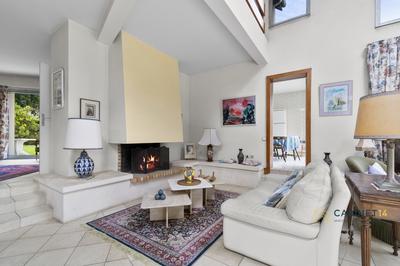 Maison contemporaine - 250 m² - 8 pièces