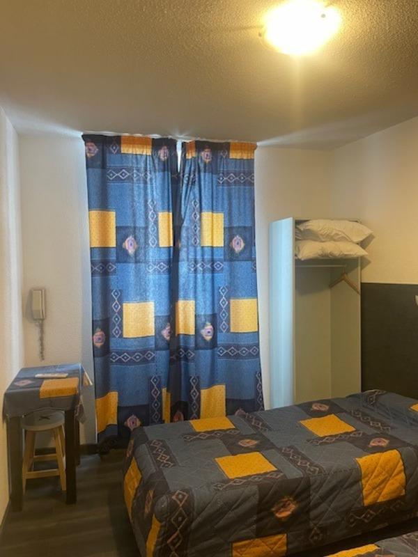 Fonds de commerce - 1 400 m²