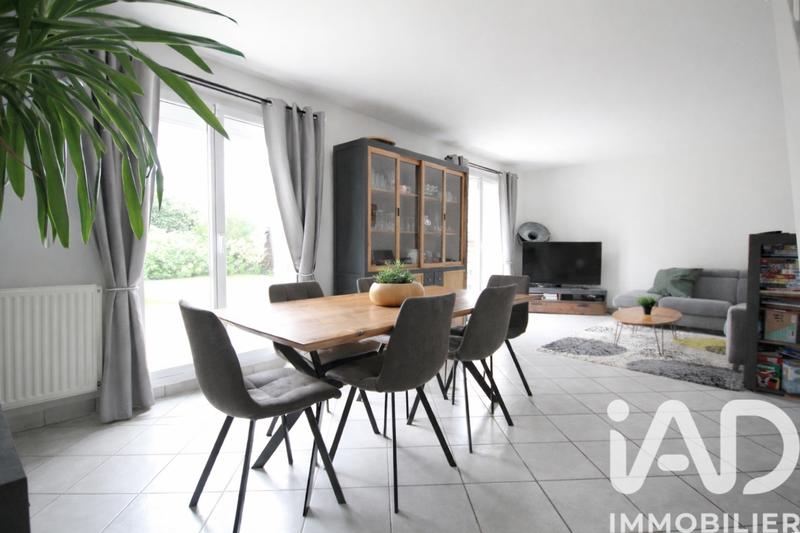 Maison - 95 m² - 5 pièces