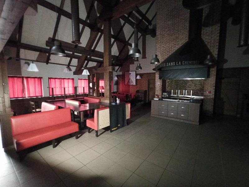 Local commercial - 373 m²