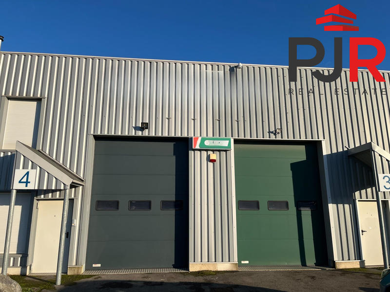 Local d'activités - 267 m²