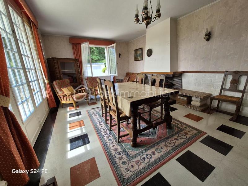 Maison - 92 m² - 4 pièces