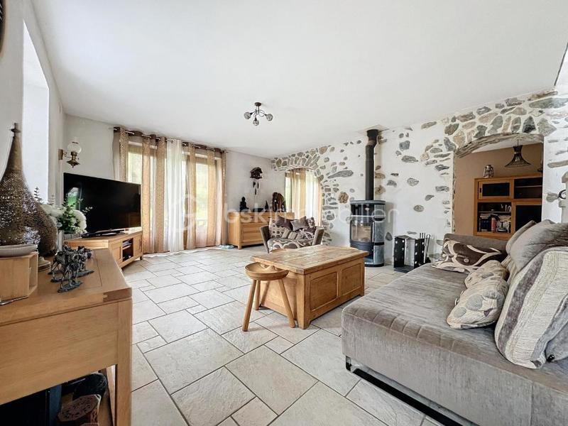 Maison en pierre - 160 m² - 6 pièces