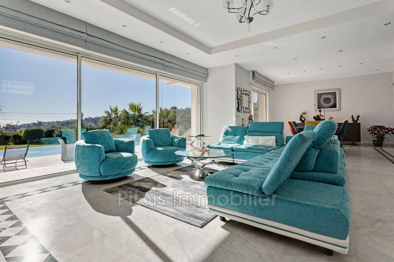 Maison - 230 m² - 4 pièces