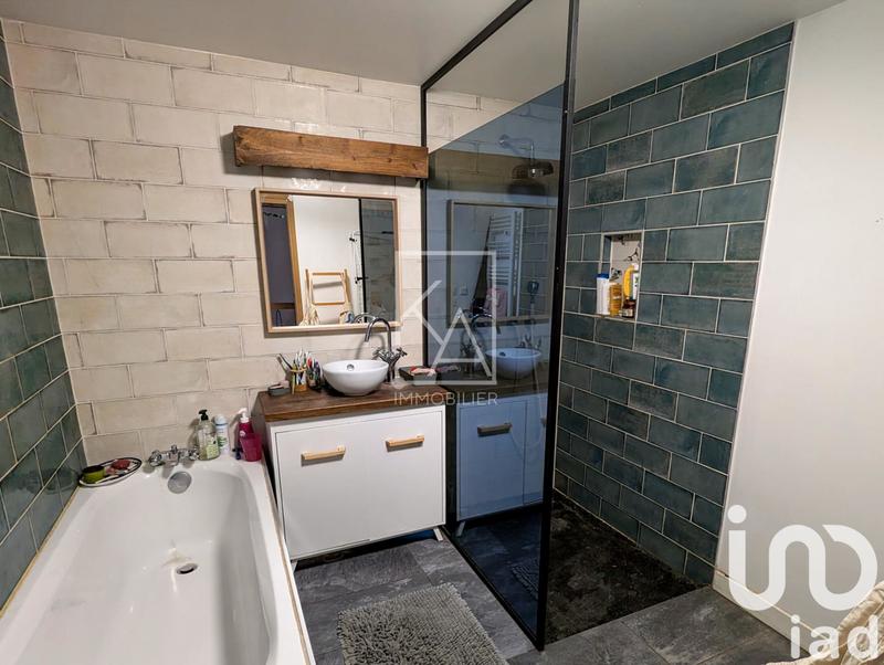 Appartement - 201 m² - 10 pièces