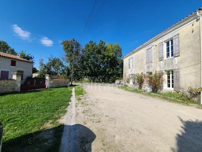 Maison - 110 m² - 4 pièces