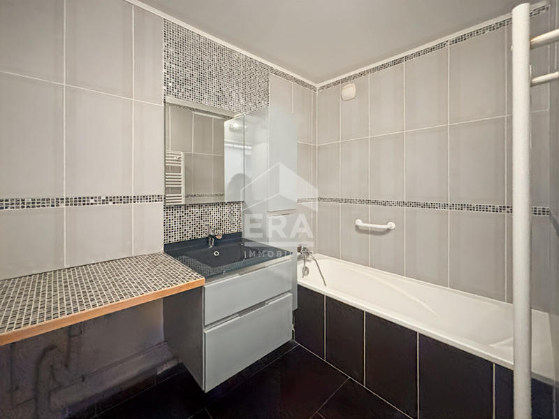 Appartement - 81 m² - 4 pièces