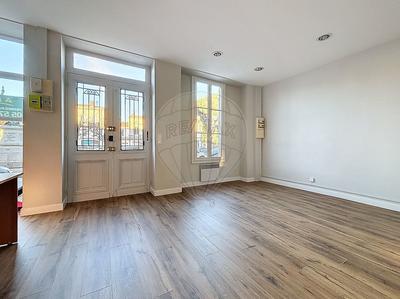 Bureau - 50 m² - 2 pièces