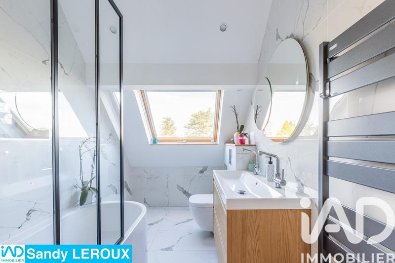 Maison - 90 m² - 5 pièces