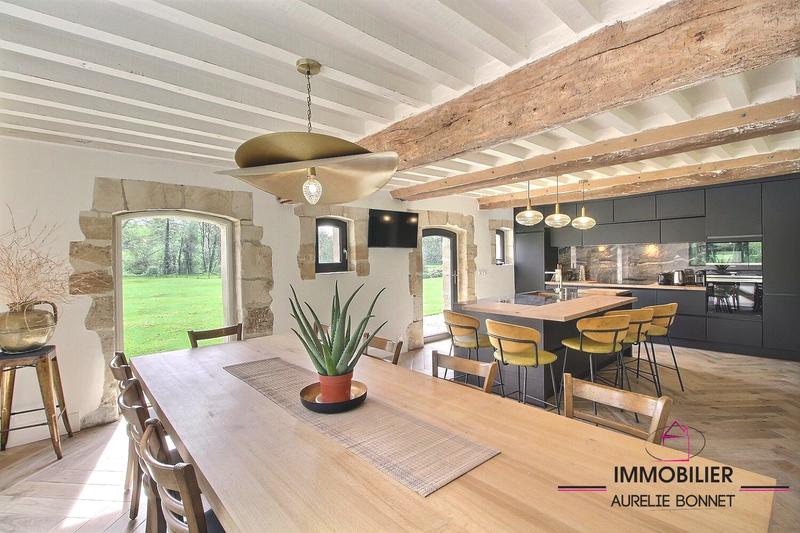 Maison - 193 m² - 5 pièces