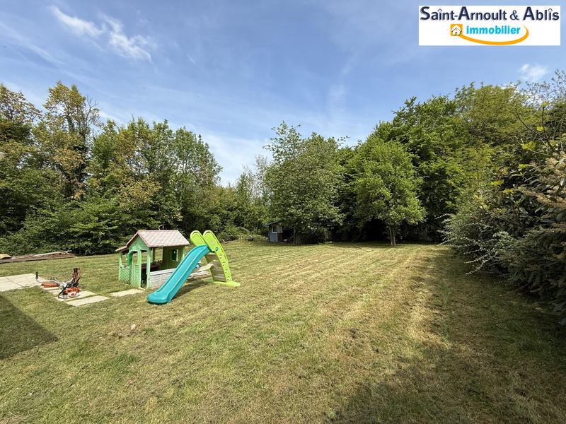 Maison traditionnelle - 90 m² - 6 pièces