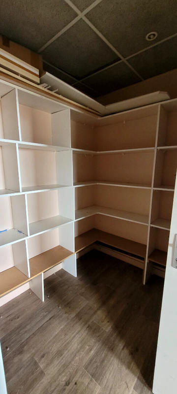 Local commercial - 68 m² - 4 pièces