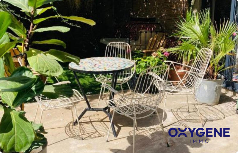 Maison - 260 m² - 12 pièces