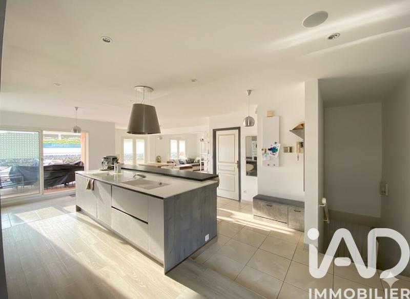 Appartement - 122 m² - 4 pièces