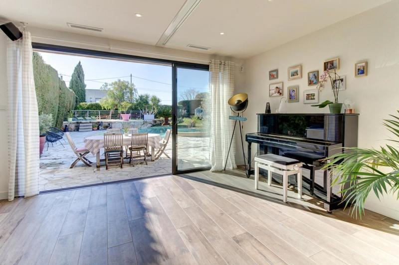 Propriété - 160 m² - 6 pièces