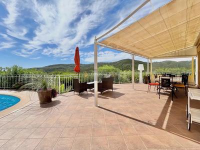 Maison - 150 m² - 7 pièces