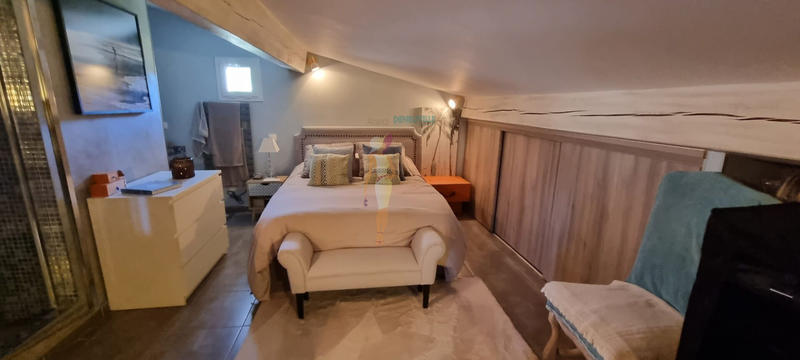 Appartement - 167 m² - 6 pièces