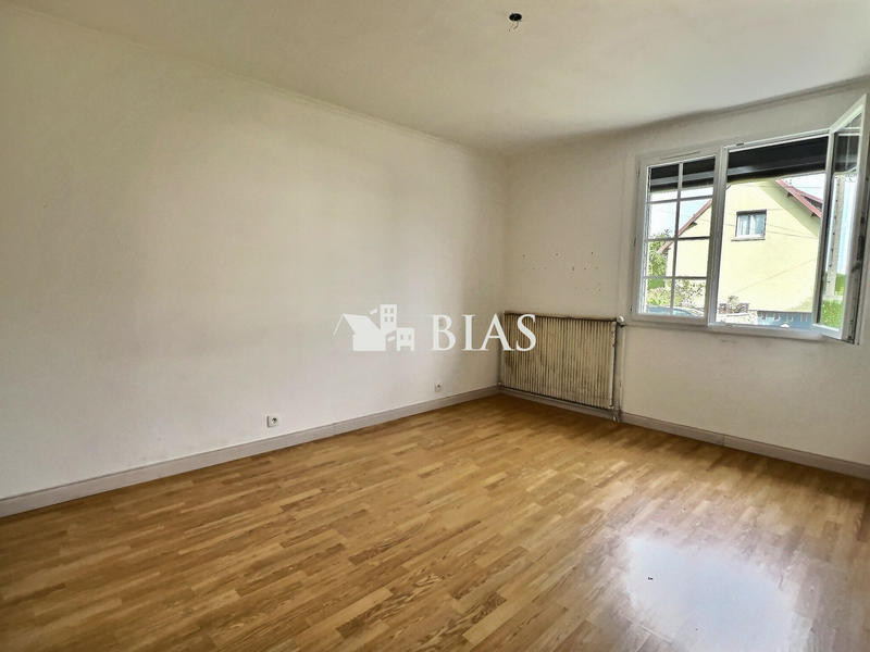 Maison - 84 m² - 5 pièces