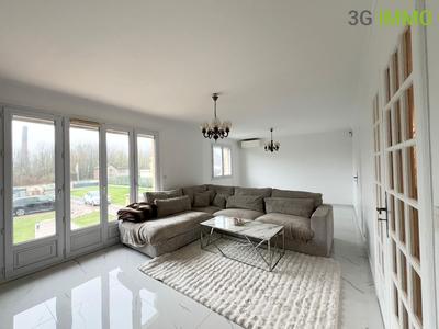 Maison - 137 m² - 7 pièces